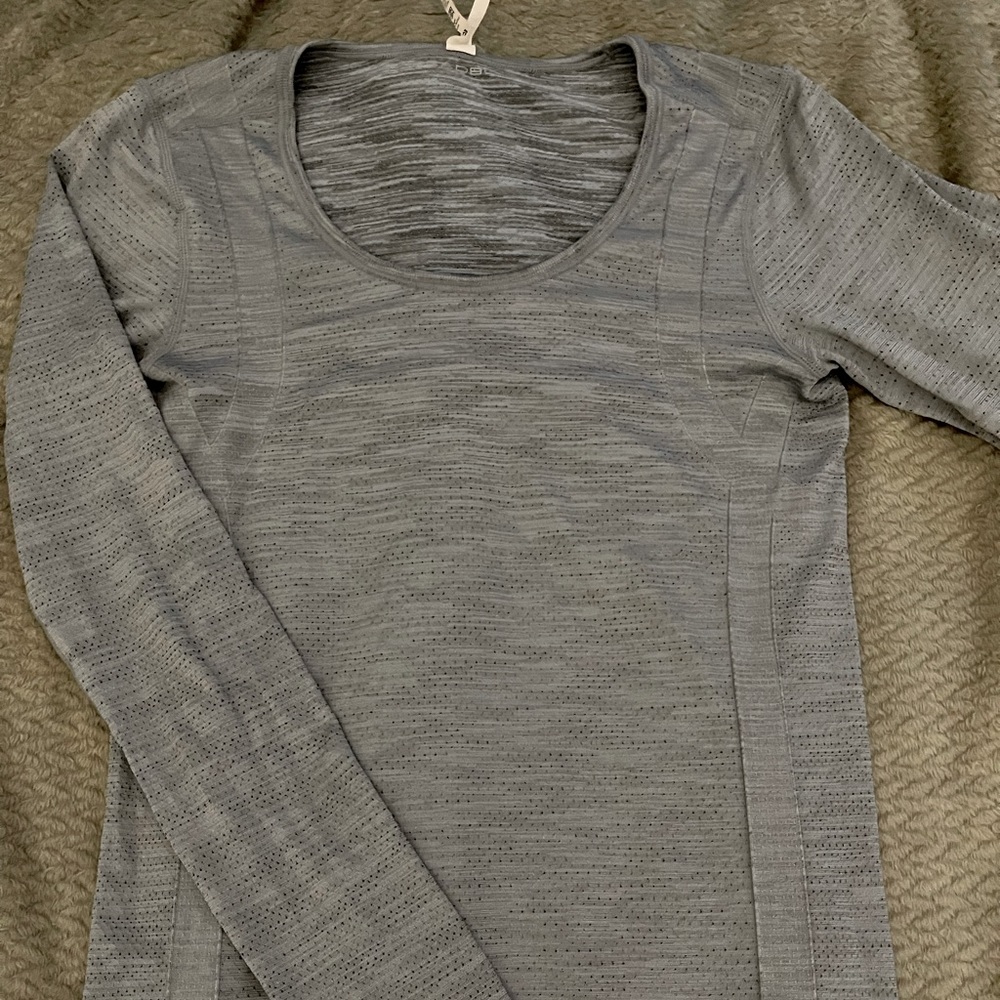 Under Armour Long Sleeve